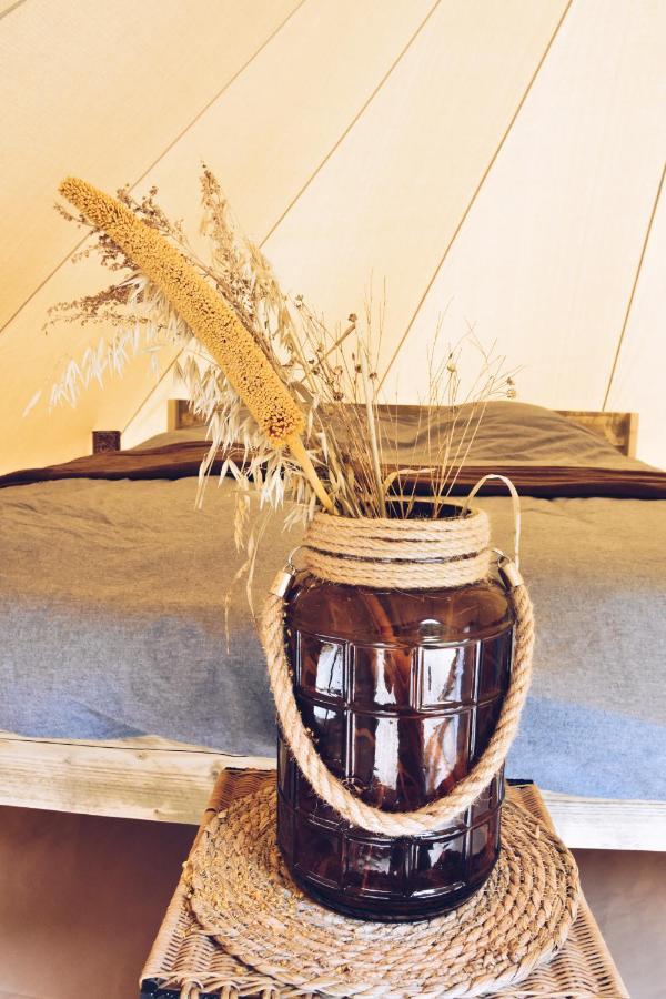 Les Insolites Du Domaine D'haulme Luxury tent Haulme
